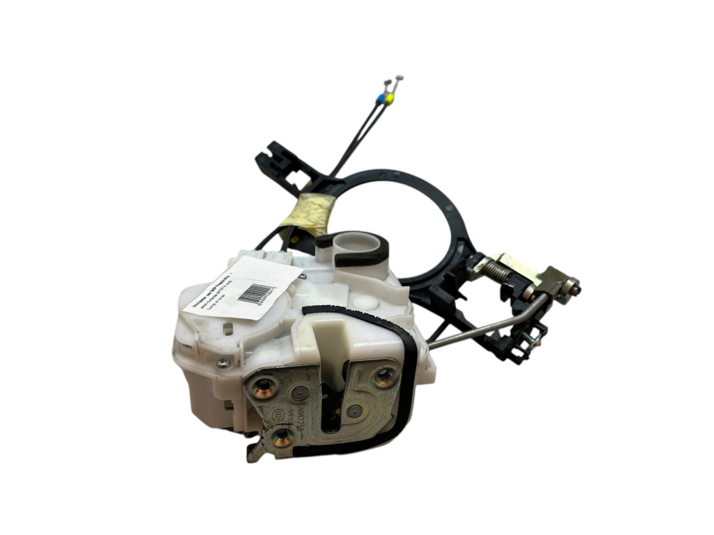 Inchizator usa fata dreapta Mitsubishi Outlander GF7W 2012-2022 cod 5715A740 2.0 16V 4J11-0-32L (110 KW) - imagine 3