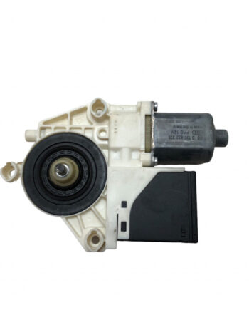 Motoras macara geam usa dreapta spate Megane 3 GRANDTOUR (2009-2012) 1.9 DCI F9Q (870) 827306548R
