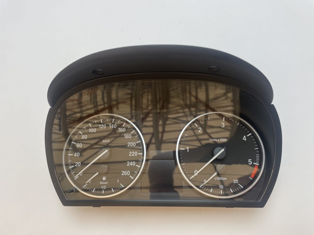 Ceas de bord Bmw Seria 3 E91 (2008-2012) 2.0 D 105KW N47 9220963-01