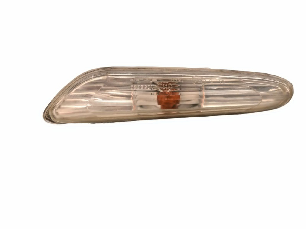 Semnal lateral dreapta Bmw Seria 3 E91 (2008-2012) 2.0 D 105KW N47 63137253325