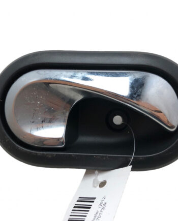 Maner interior usa fata dreapta Dacia Duster  (2012-2017) 1.5 80KW DCI K9K (666) 806701730R