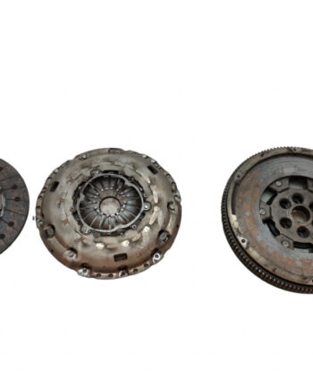 Set ambreiaj cu volanta Volkswagen Passat  B8 (2014-2019) 2.0  TDI (150 CP) CRLB 04L141015 /  04L105266C