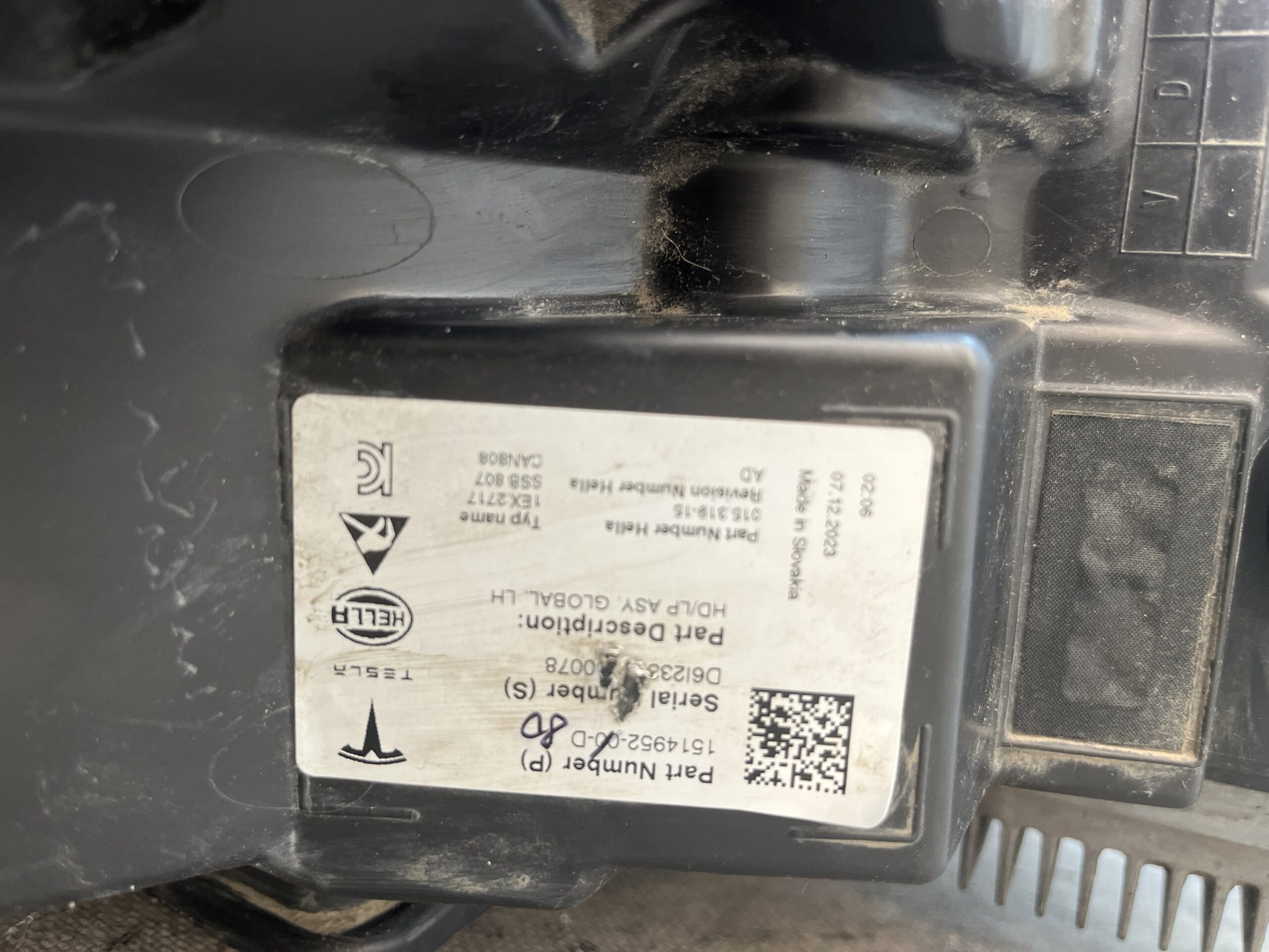 Far Stanga Tesla MODEL Y (5YJY) 2024 Electric cod 151495220E 151495200D - imagine 4